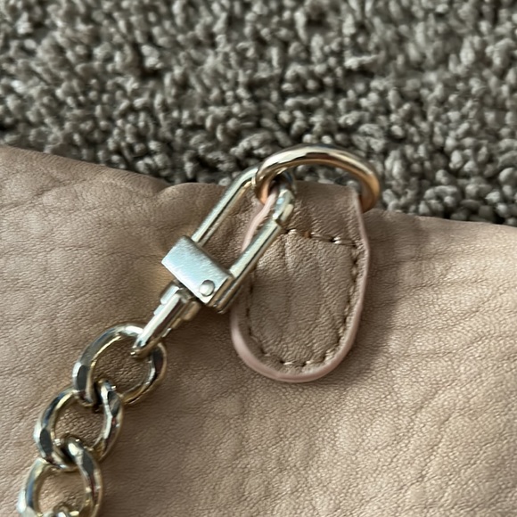 Express Clutch Purses - Picture 4 of 14